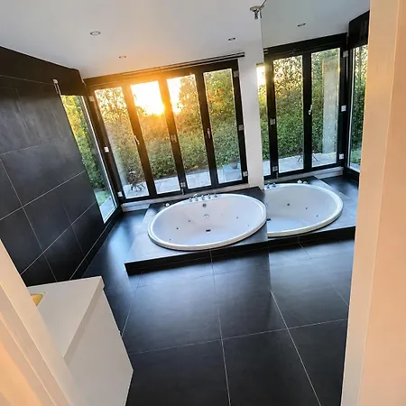 Villa Haarlem Amsterdam With Jacuzzi *